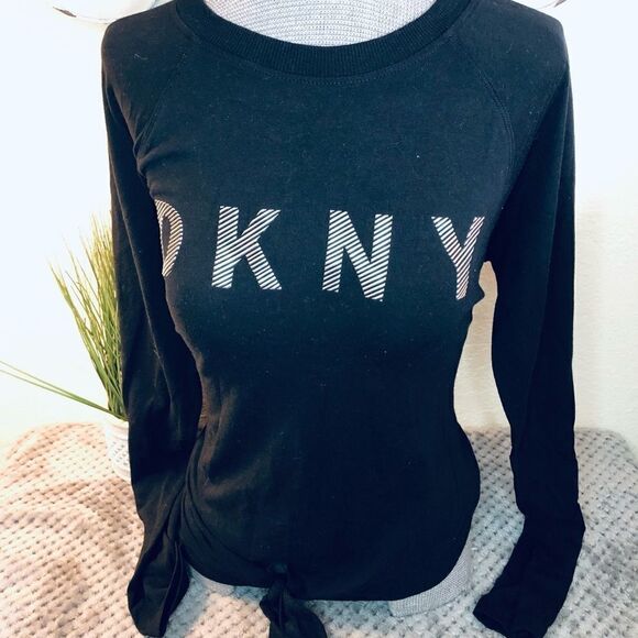 DKNY💫black 💫longsleeve tee shirt - Picture 1 of 4